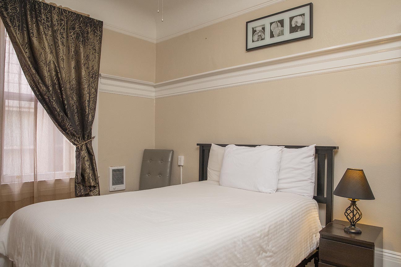 321 Ivy Street - 403